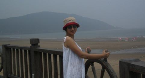 She is my sister,she is a worker in LinAn.